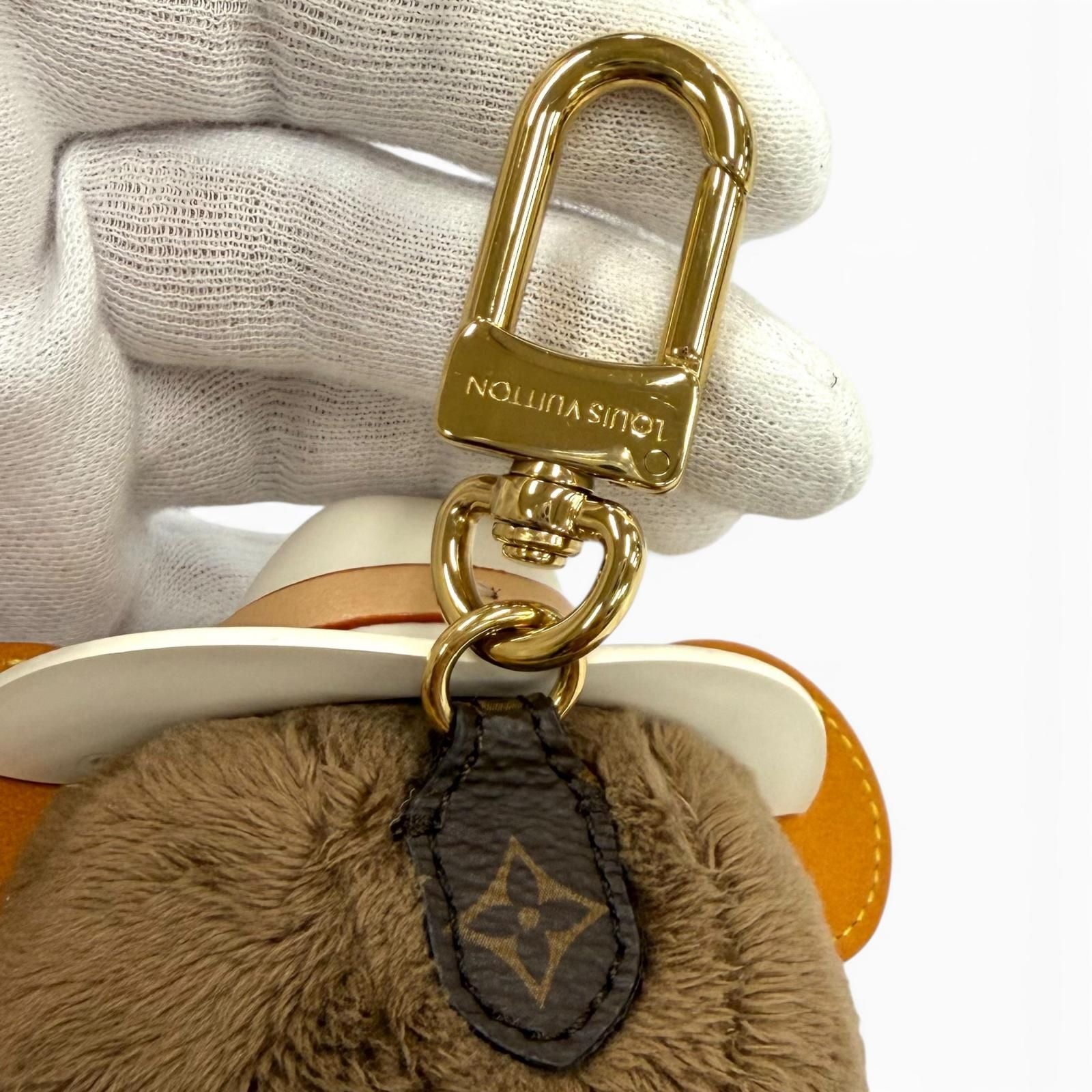 Louis Vuitton Bag Charm LV Bear Red Key Holder — view 7