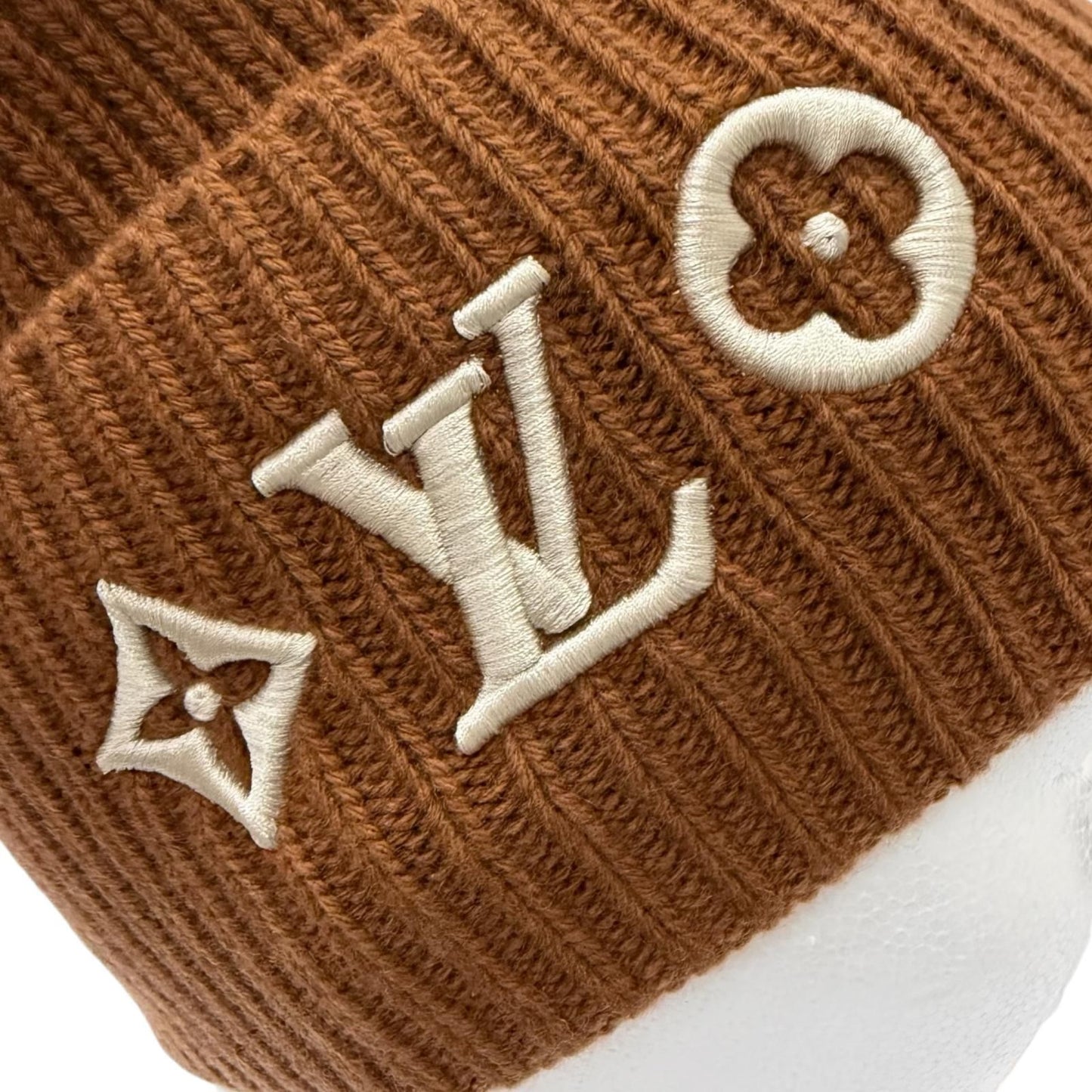 Louis Vuitton Beanie LV Head Line Logo Embroidery Knit Cap — view 5