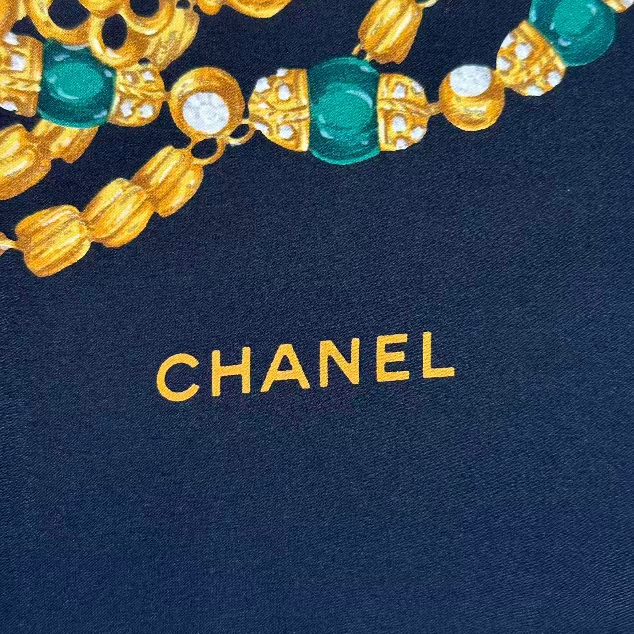 Chanel Large Format Scarf Silk Black — view 6