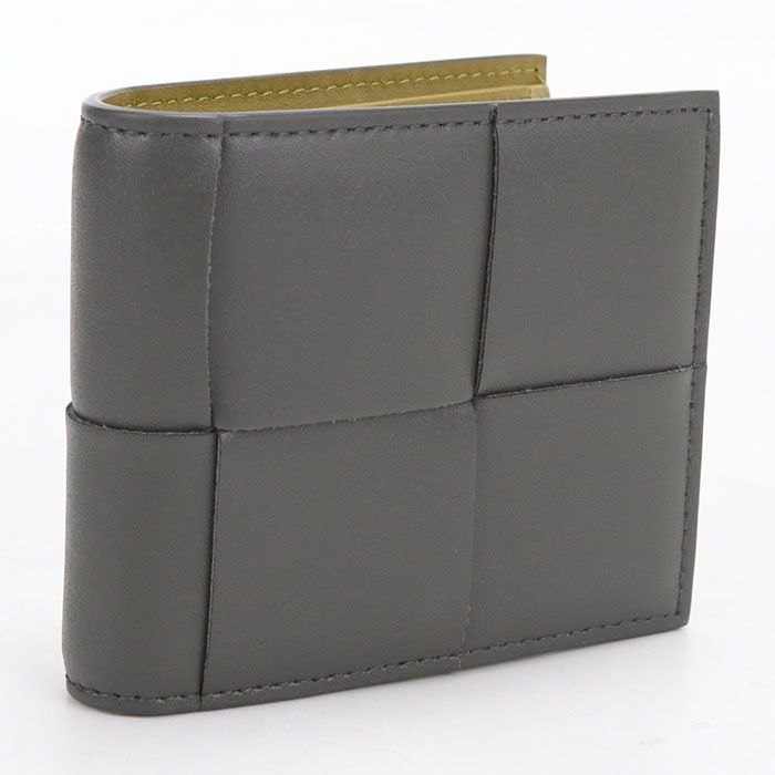 Bottega Veneta Coin Purse with Cassette Bi Foldwallet Calf