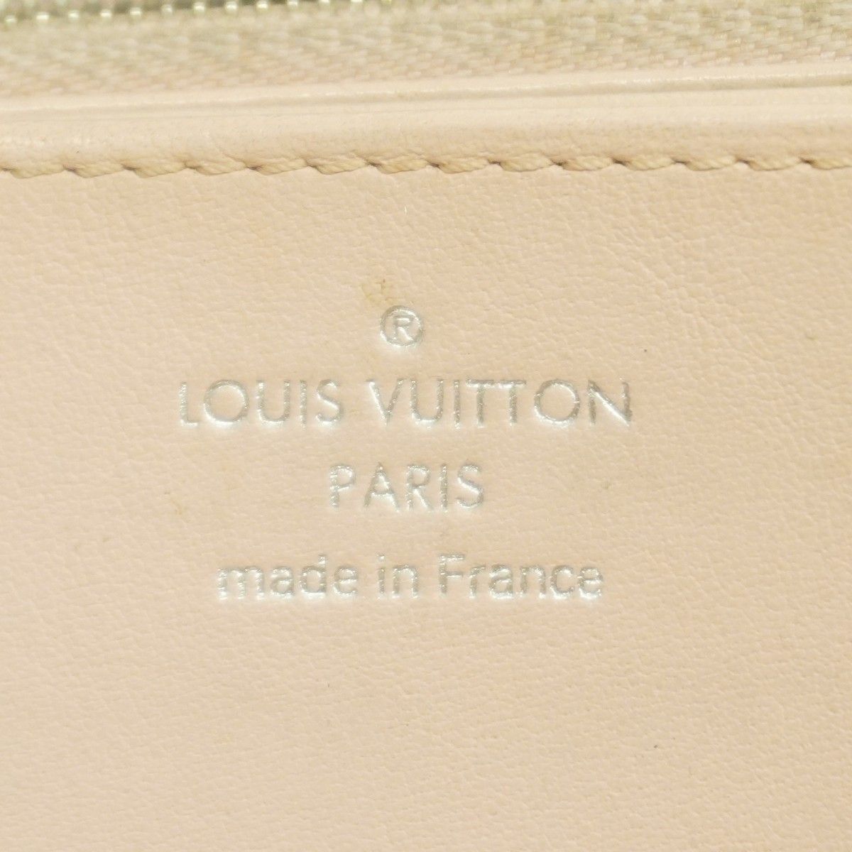 Louis Vuitton Wallet Mahina Zippy Magnolialadies — view 4
