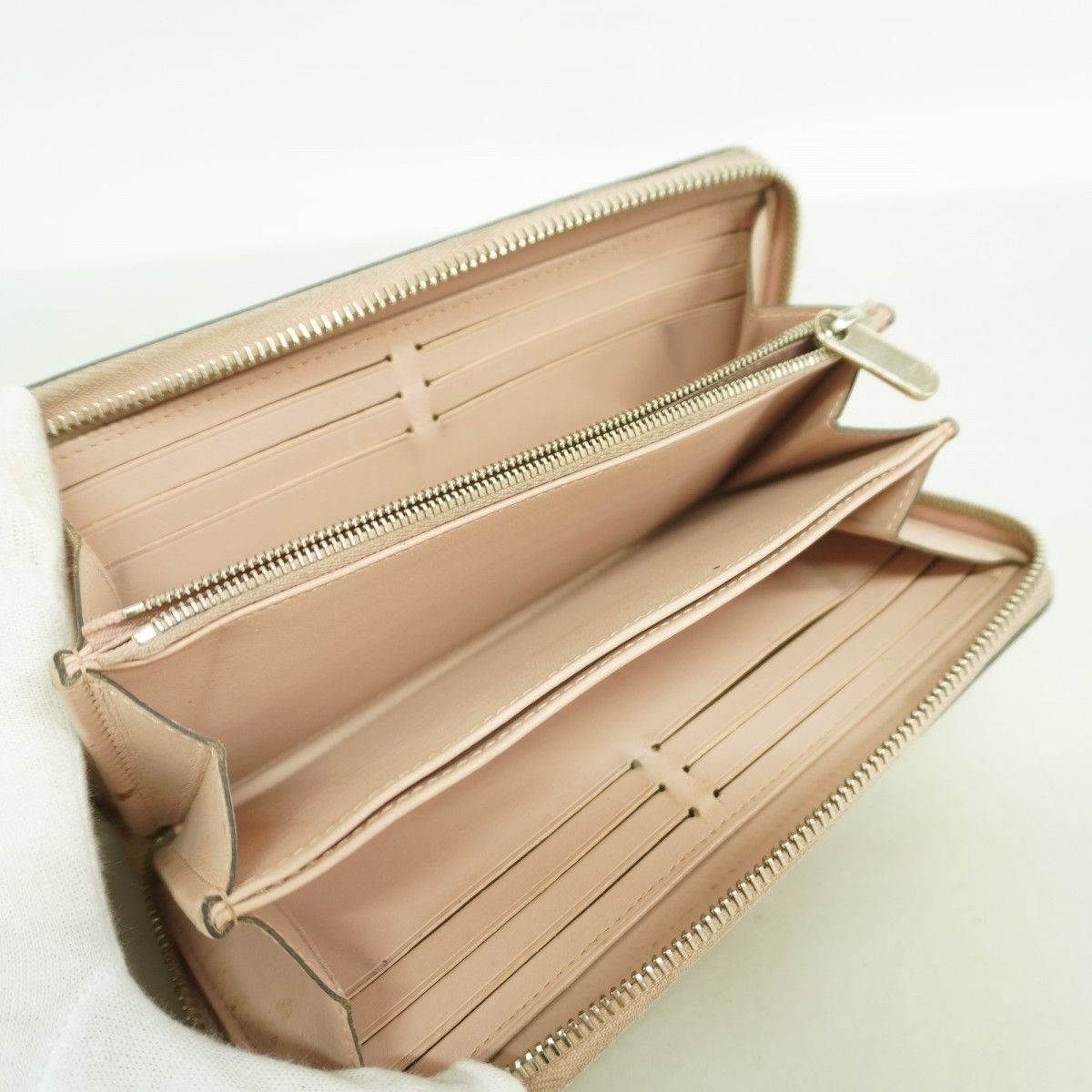Louis Vuitton Wallet Mahina Zippy Magnolialadies — view 3