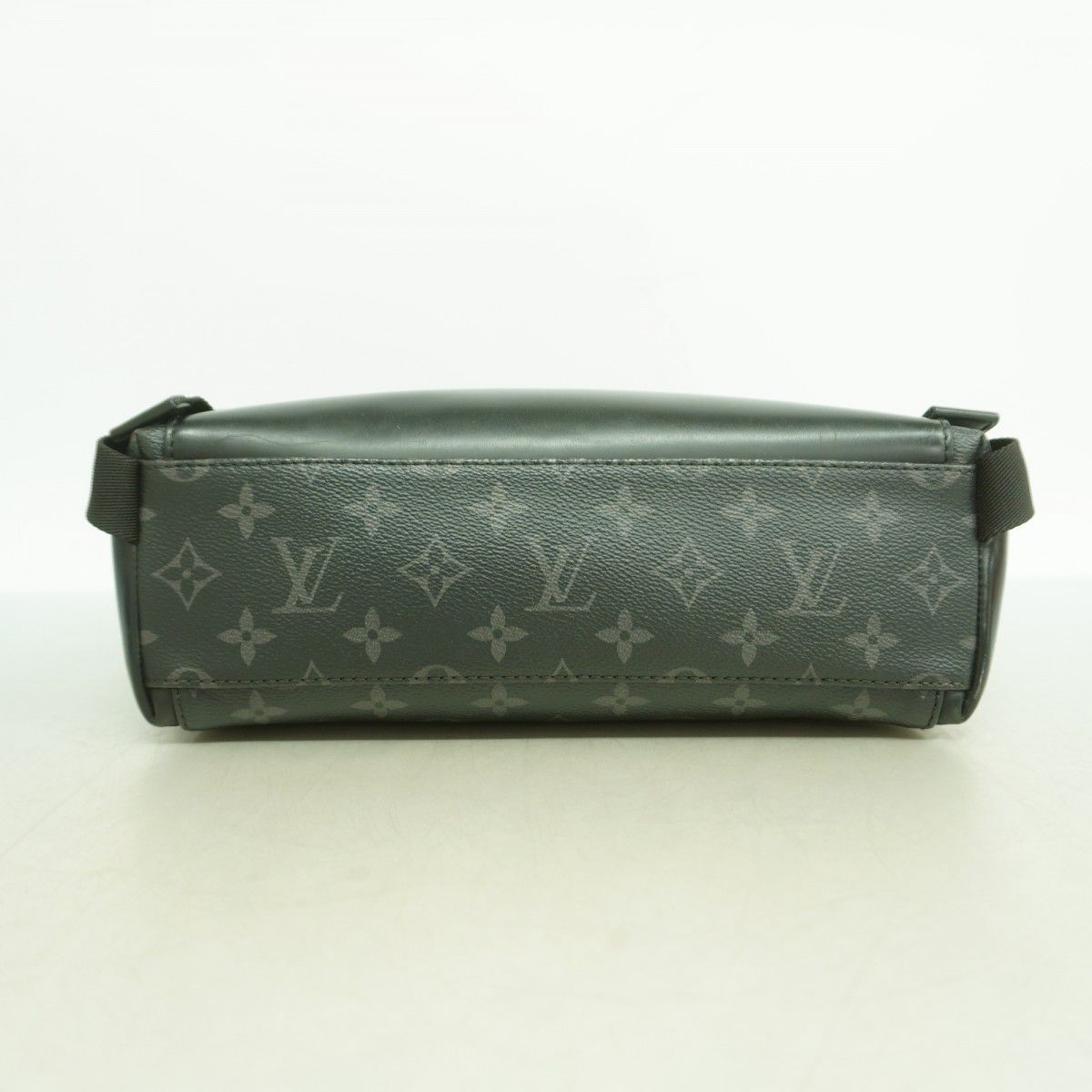 Louis Vuitton Shoulder Bag Monogram Eclipse Messengervoyage PM Black — view 3