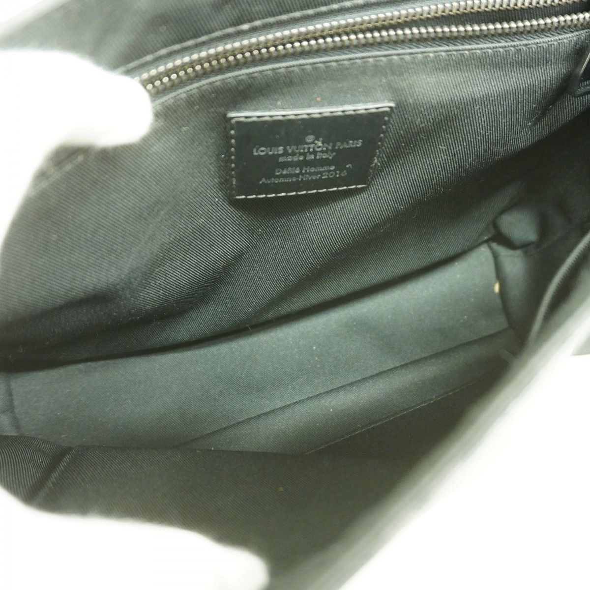 Louis Vuitton Shoulder Bag Monogram Eclipse Messengervoyage PM Black — view 4