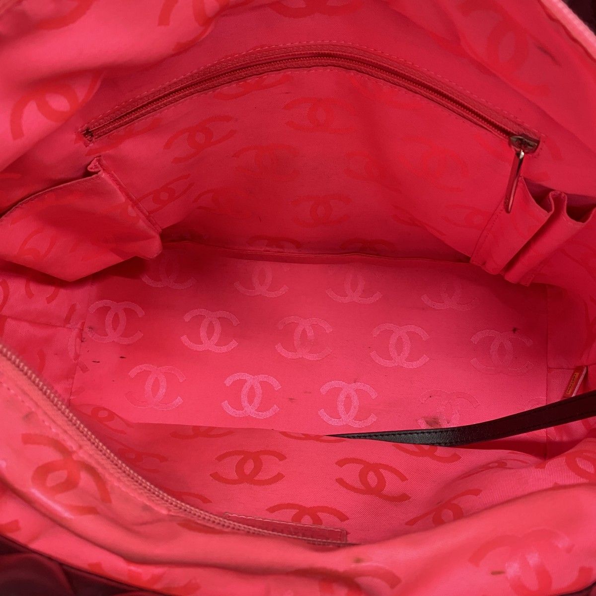 Chanel Tote Cambon Lambskin Black Silver — view 4
