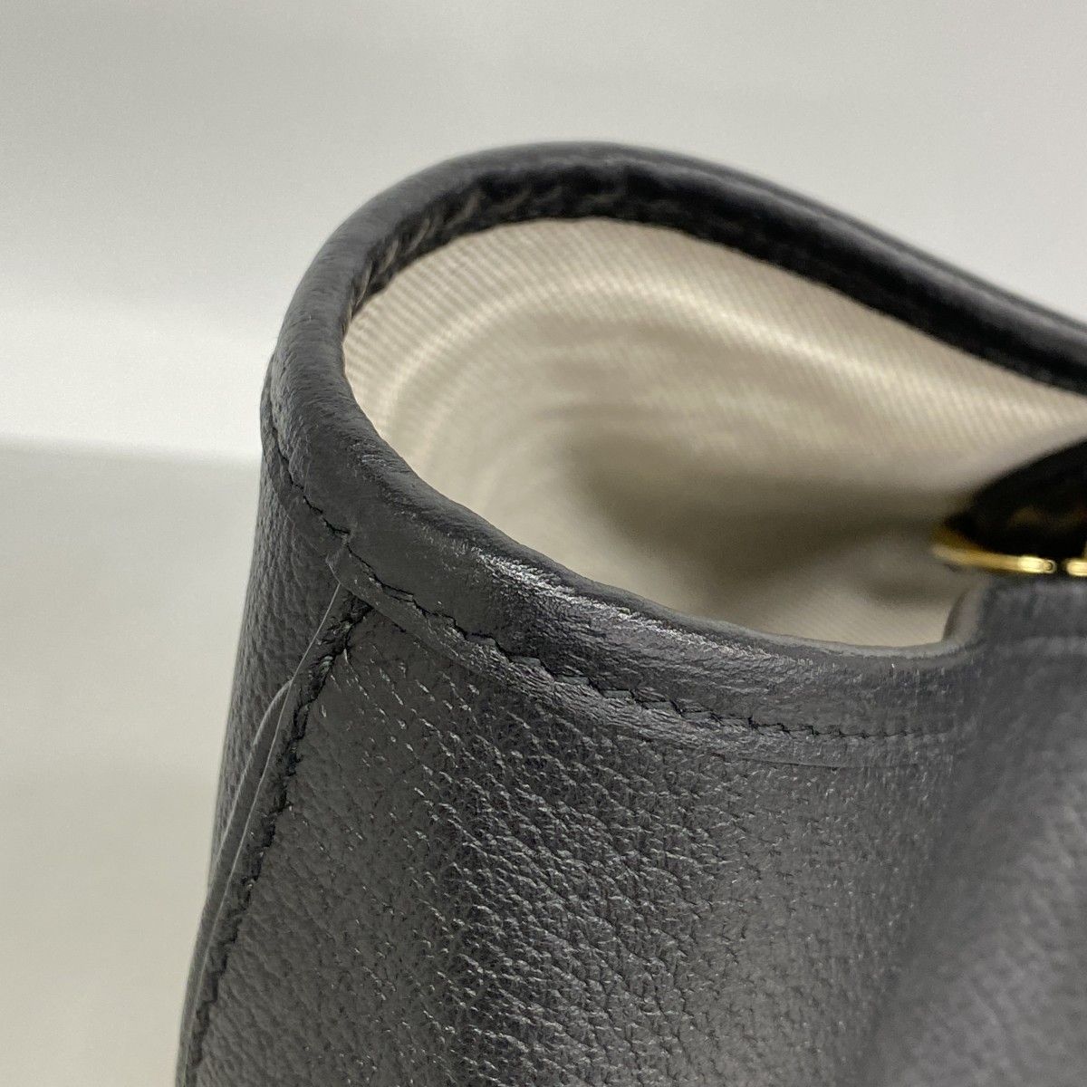 Gucci Tote GG Marmont Leather Black Gold 2-Way — view 7