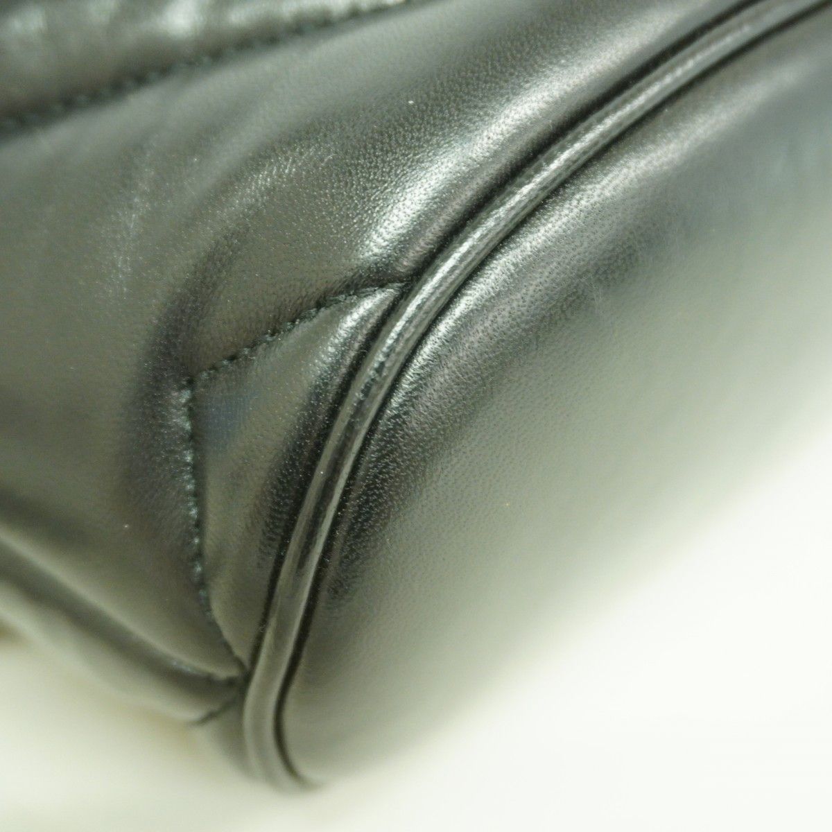 Gucci Backpack GG Marmont Leather Black Gold — view 6