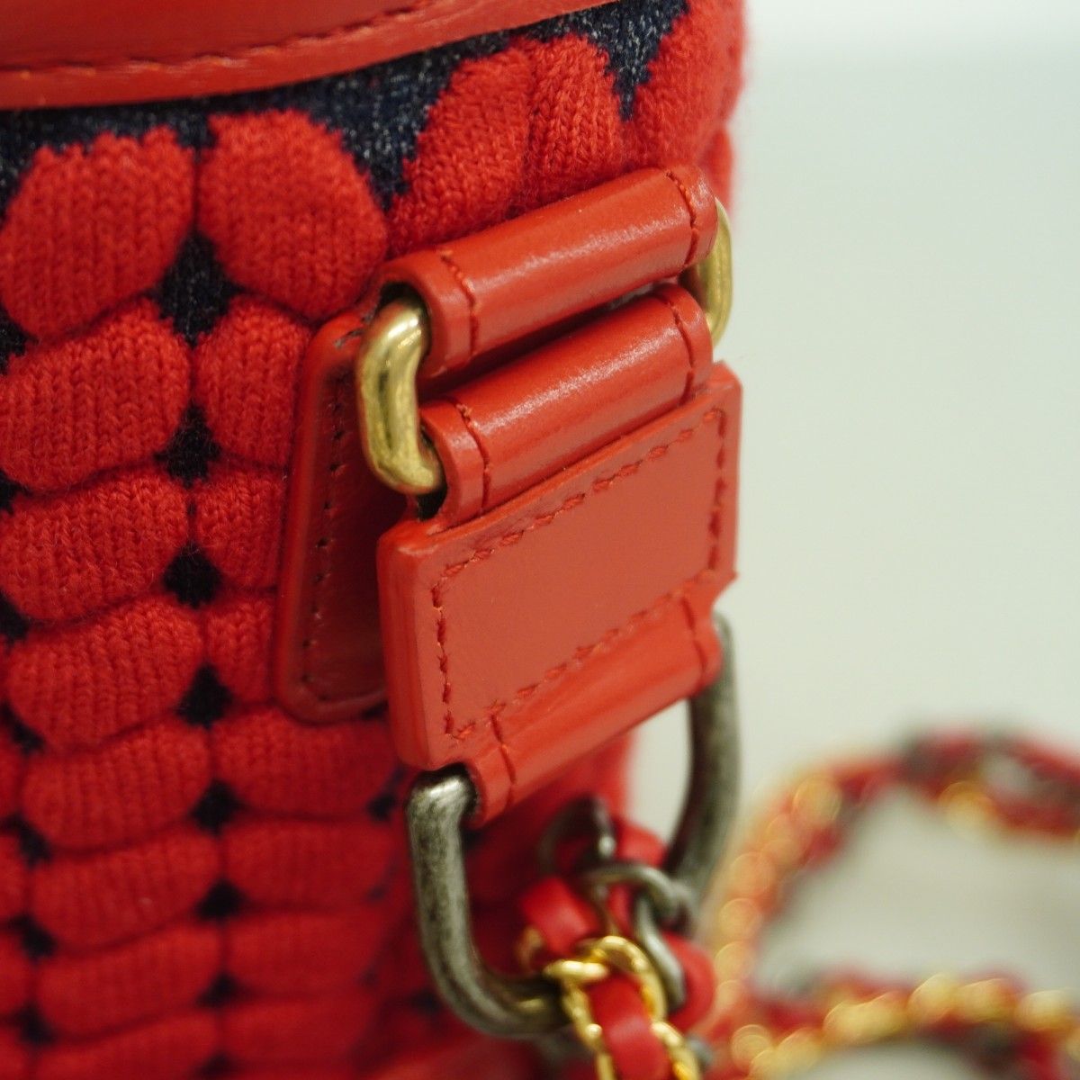 Chanel Shoulder Bag Knit Fabric Red Gold Silver — view 7