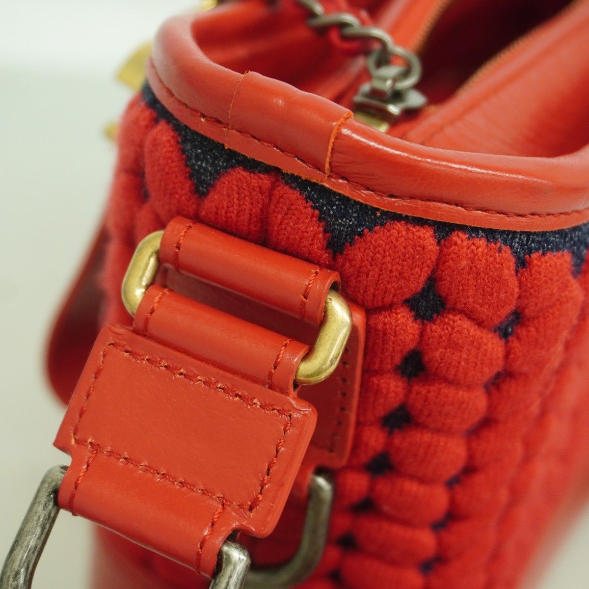 Chanel Shoulder Bag Knit Fabric Red Gold Silver — view 6