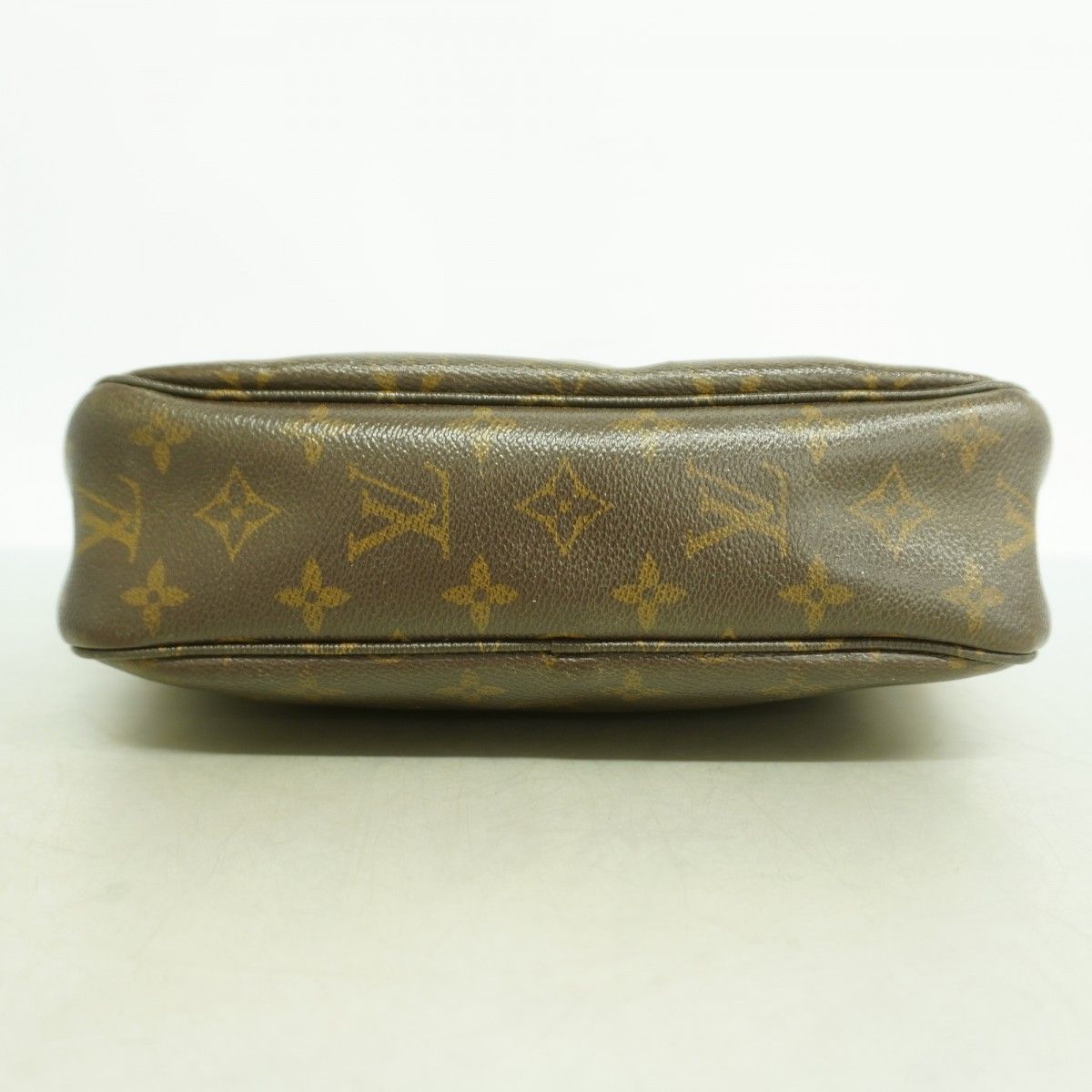 Louis Vuitton Shoulder Bag Monogram Mabillon Brown — view 3