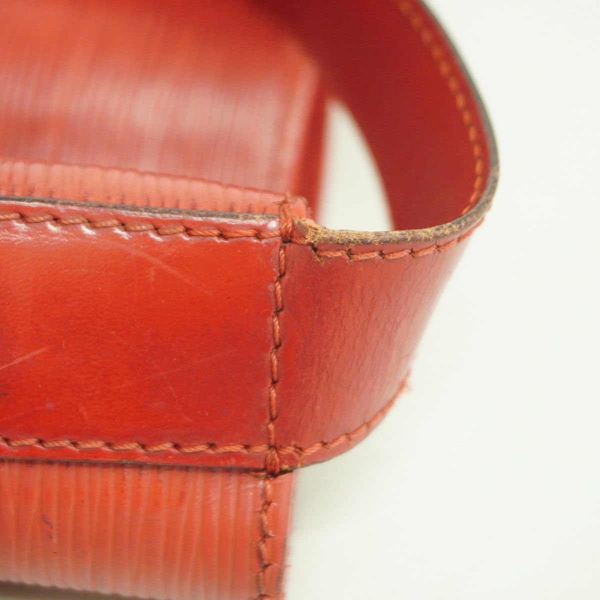 Louis Vuitton Shoulder Bag Epi Sac GM Castilianred — view 8
