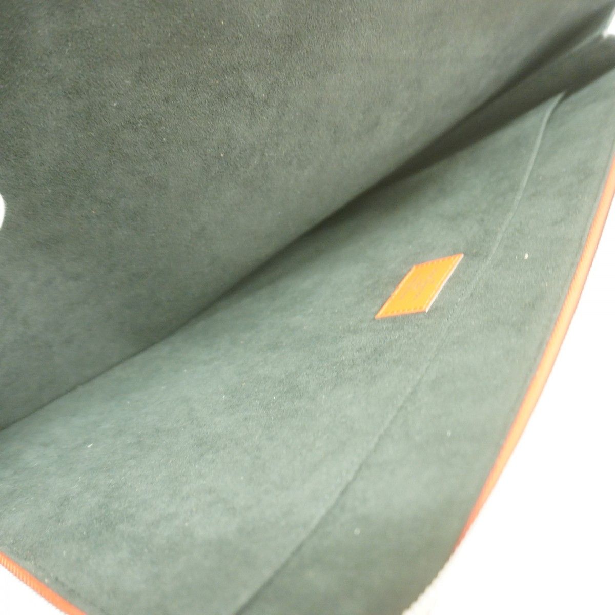 Louis Vuitton Clutch Epi Supreme Pochette GM — view 4