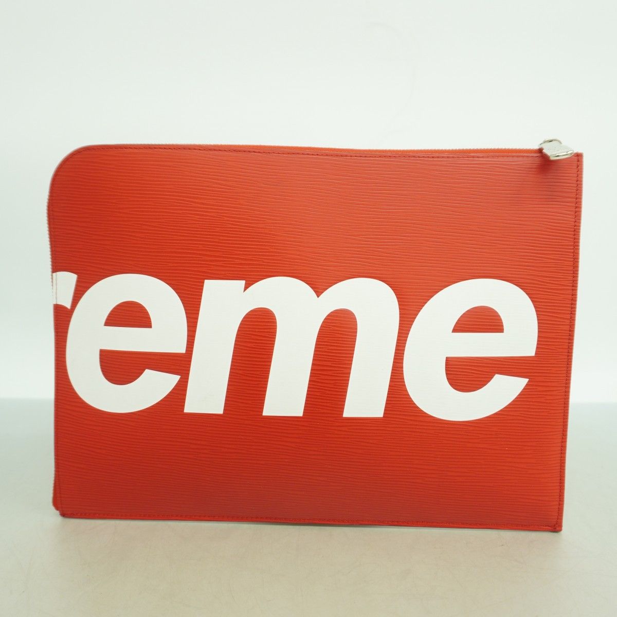 Louis Vuitton Clutch Epi Supreme Pochette GM — view 8