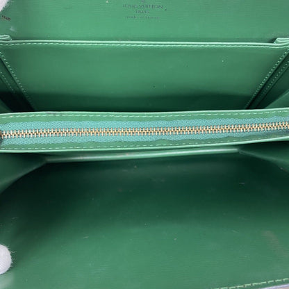 Louis Vuitton Shoulder Bag Epi Green — view 4