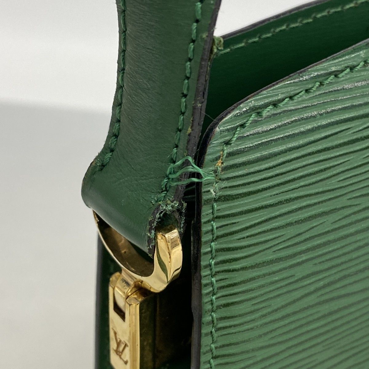 Louis Vuitton Shoulder Bag Epi Green — view 6