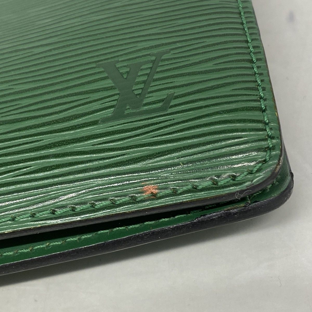 Louis Vuitton Shoulder Bag Epi Green — view 7