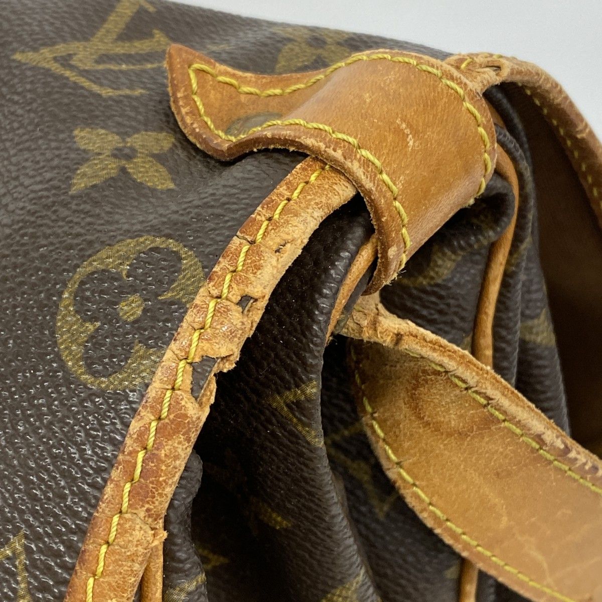 Louis Vuitton Shoulder Bag Monogram Saumur 30 Brown — view 6