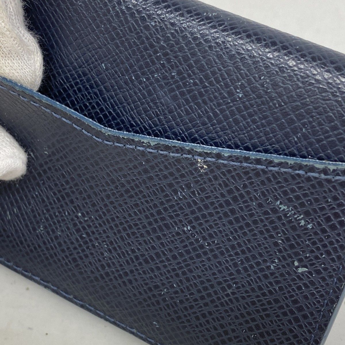 Louis Vuitton Card Case Taiga Organizer de Poche Blue — view 6