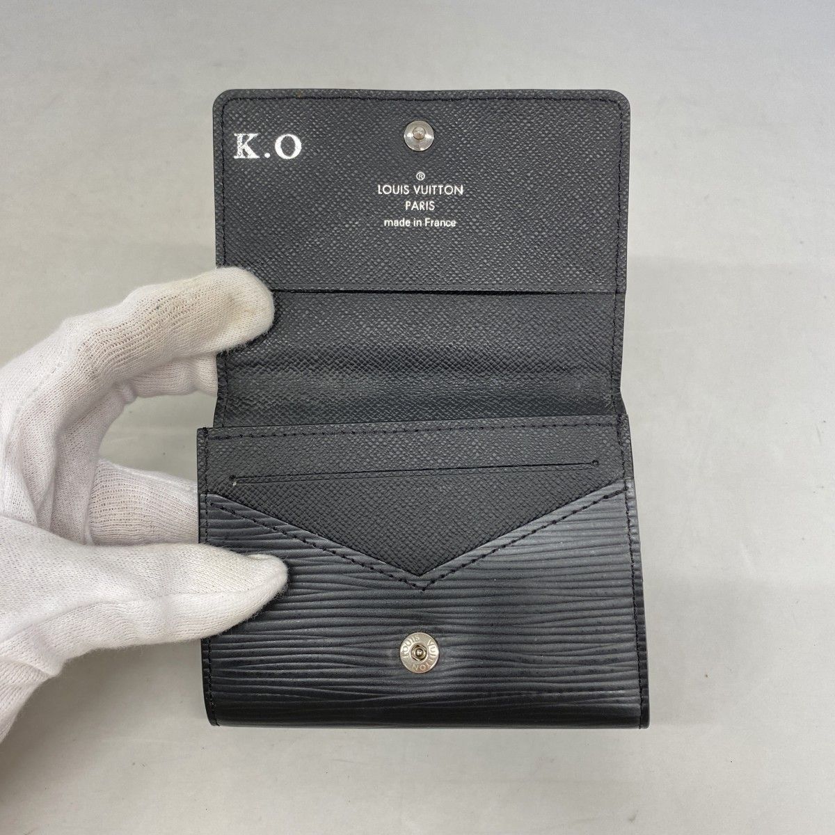 Louis Vuitton Card Case Epi Anvelopecarte de Visite Noir — view 3
