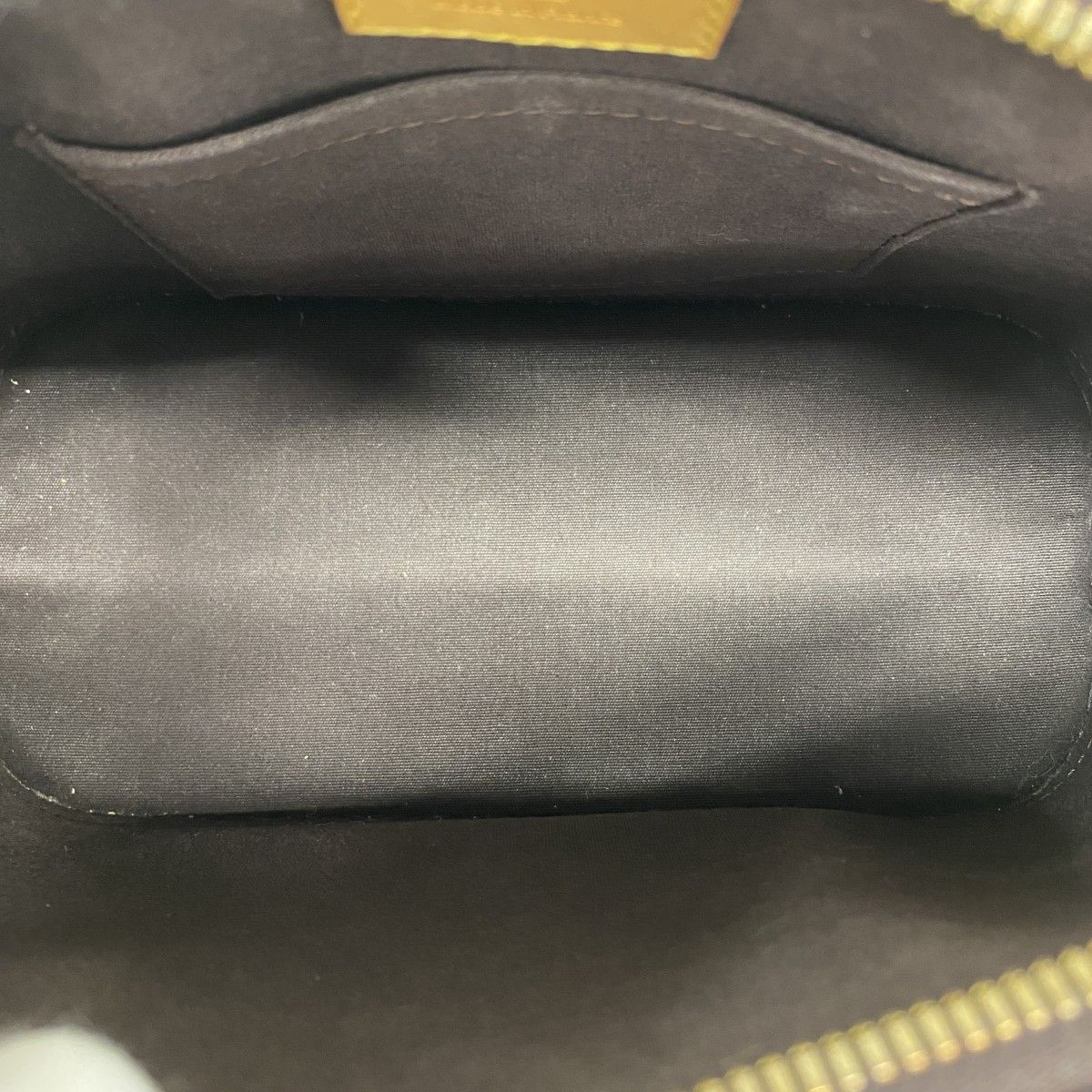 Louis Vuitton Handbag Vernis Alma BB Amarante 2-Way — view 4