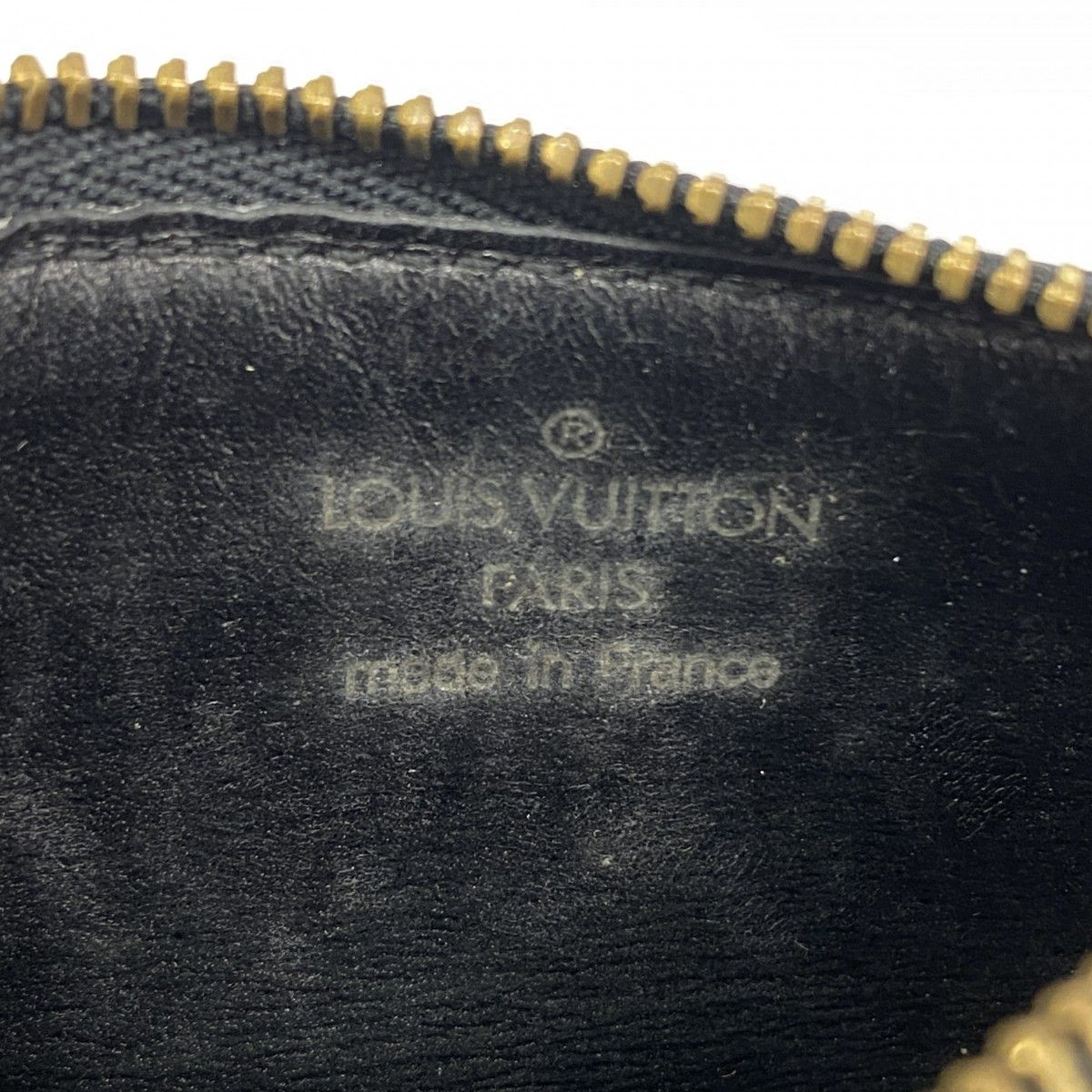 Louis Vuitton Coin Case Epi Pochette Cles Noir — view 4
