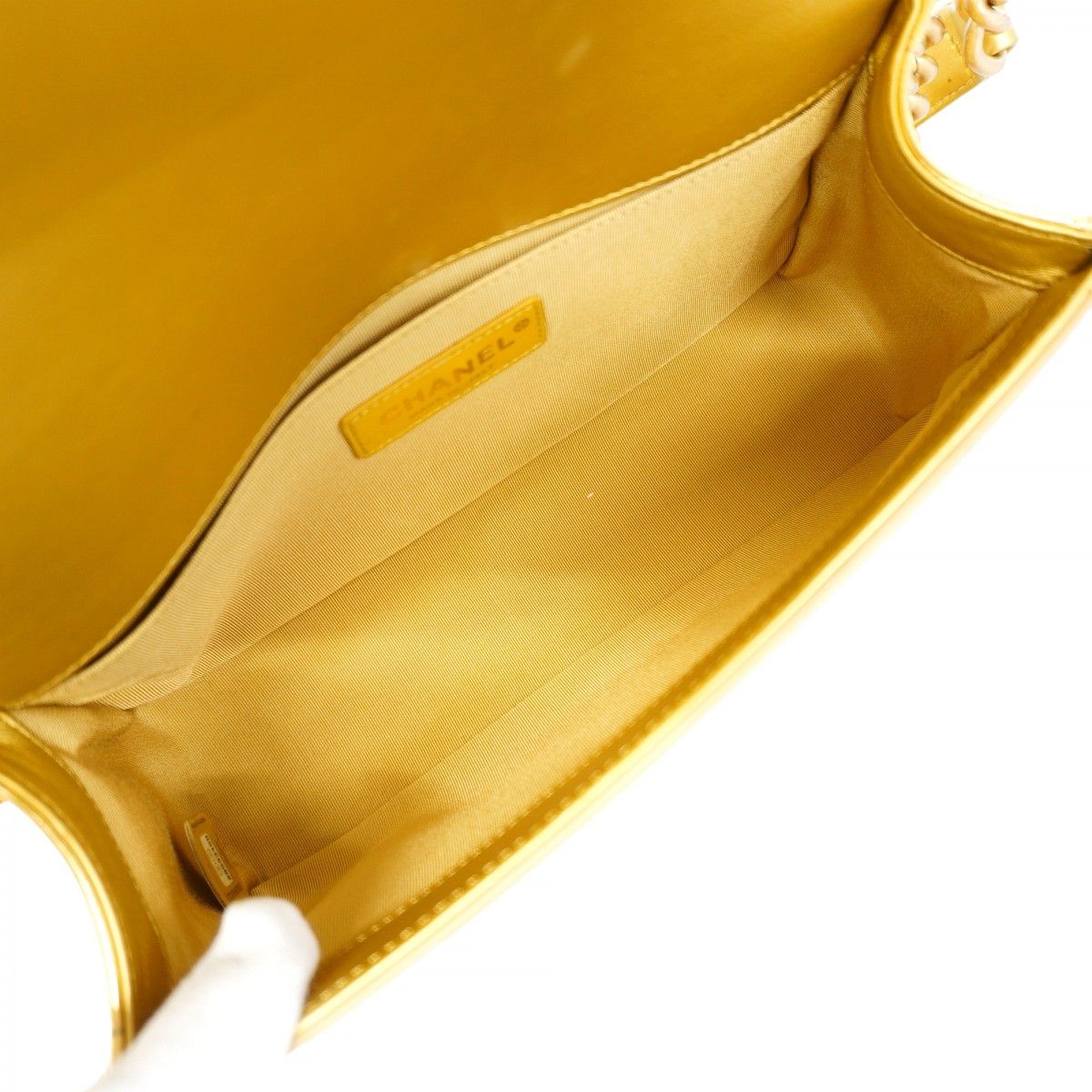 Chanel Shoulder Bag Boy Leather Gold — view 4