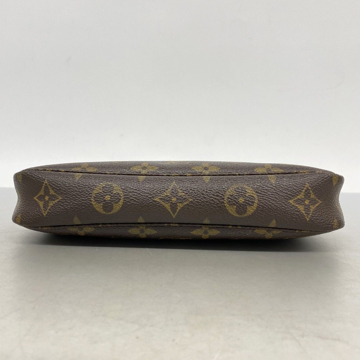 Louis Vuitton Pouch Monogram Pochette Soir Brown — view 3