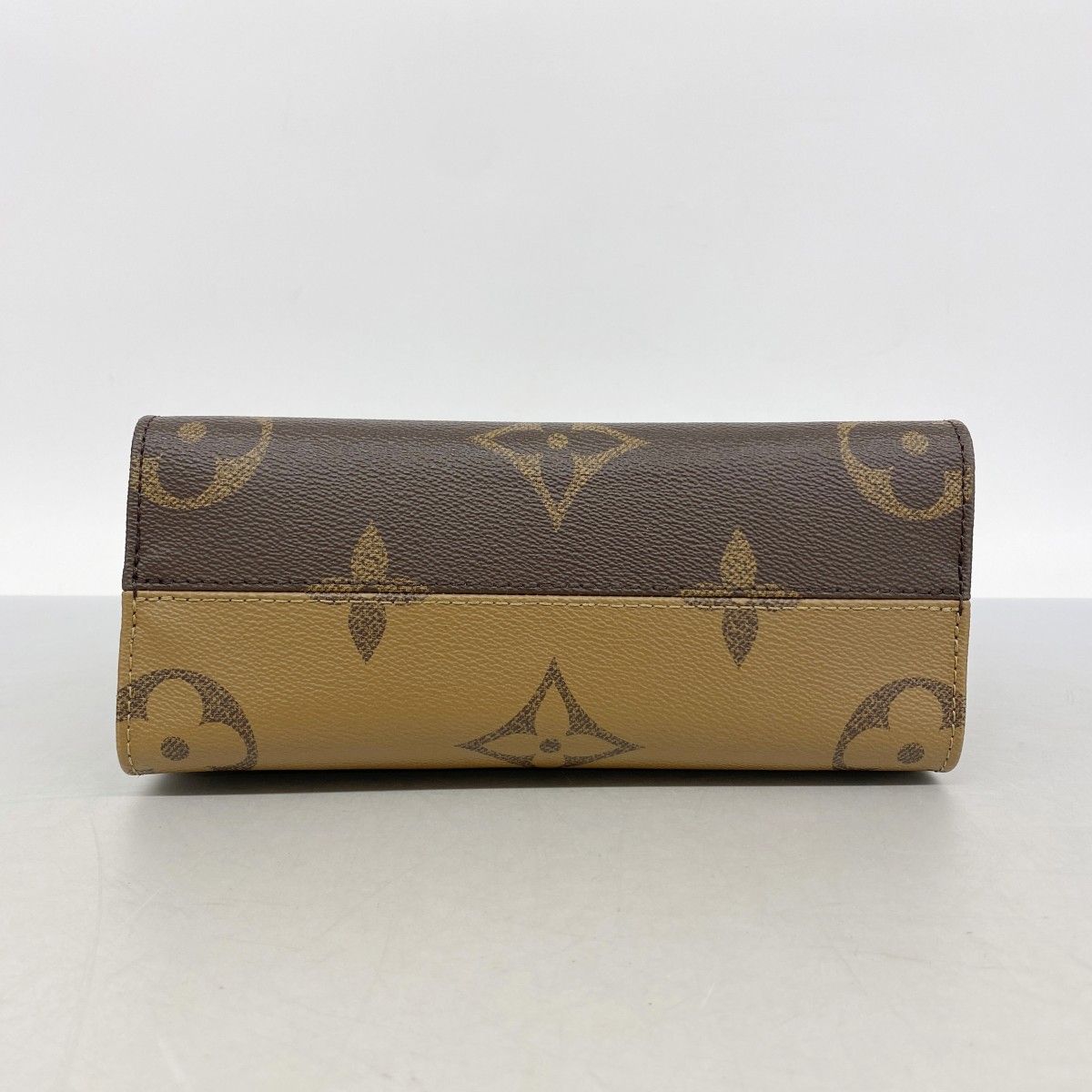 Louis Vuitton Handbag Monogram Giant Reverse On The Go PM Brown 2-Way — view 3