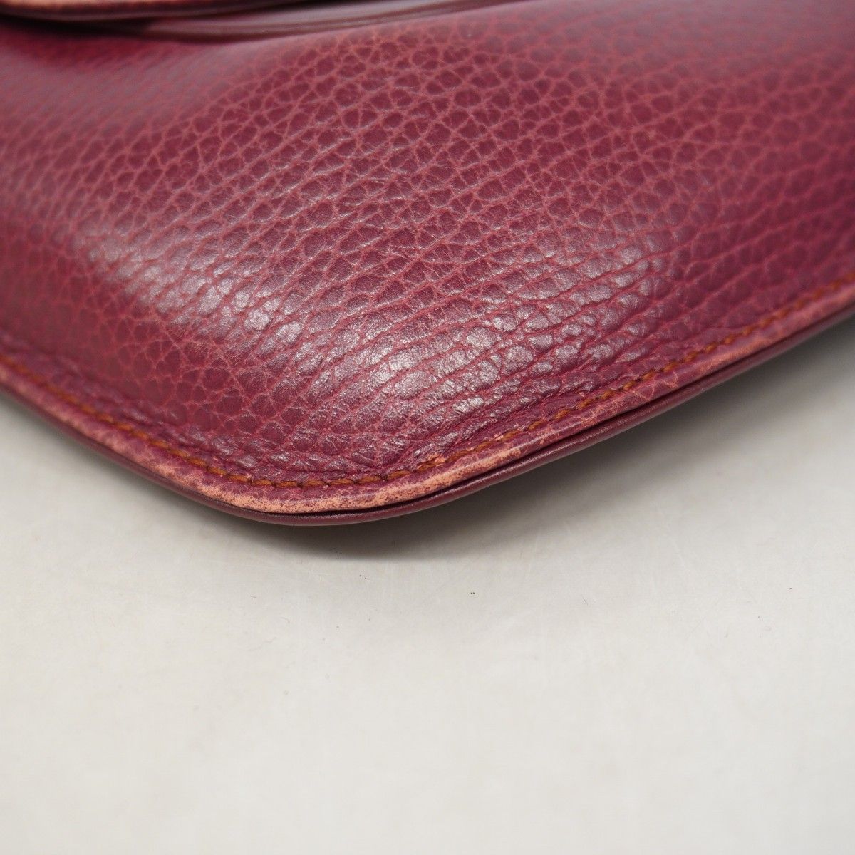 Cartier Clutch Must Leather Bordeaux Gold — view 7