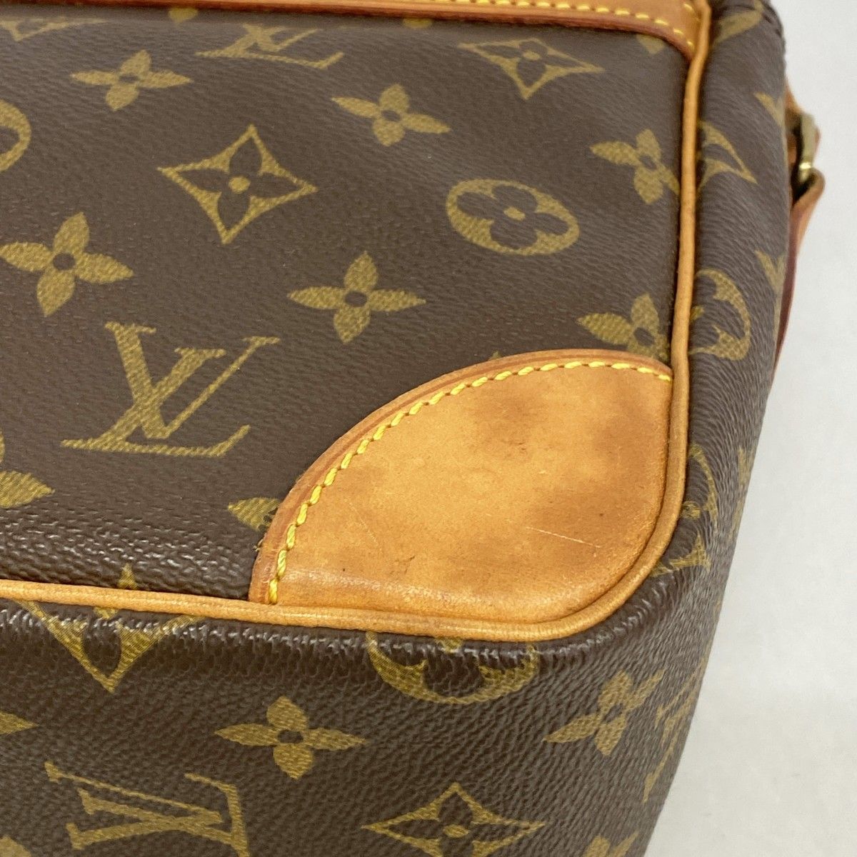 Louis Vuitton Shoulder Bag Monogram Trocadero 30 Brown — view 6