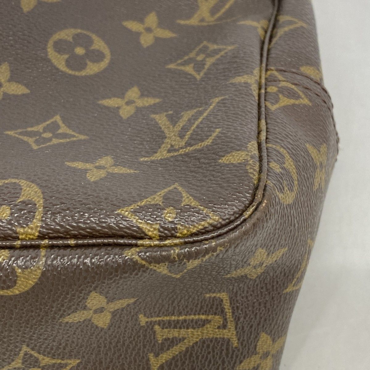 Louis Vuitton Pouch Monogram Trousse Toilet 28 Brown — view 7