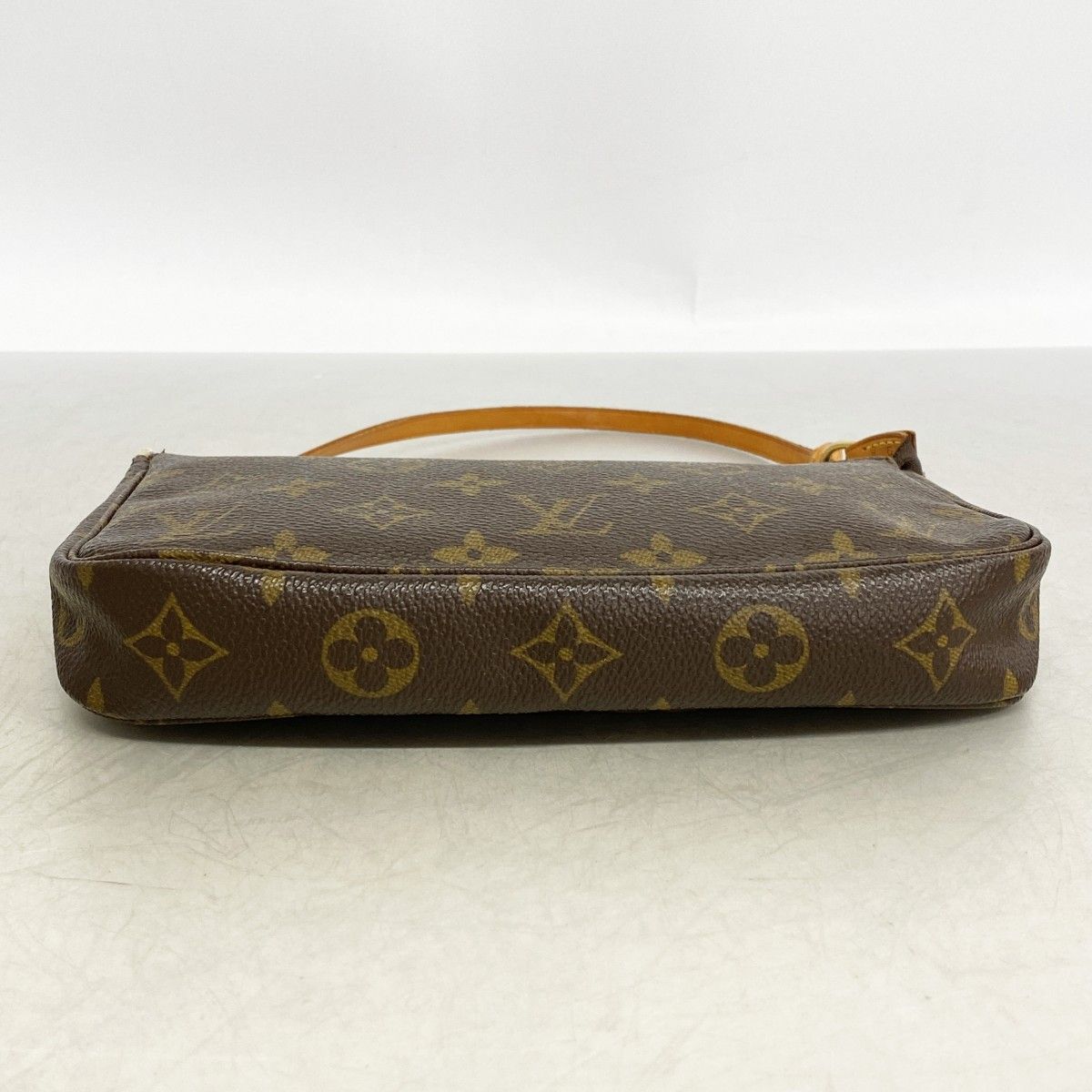 Louis Vuitton Pouch Monogram Pochette Soir Brown — view 3