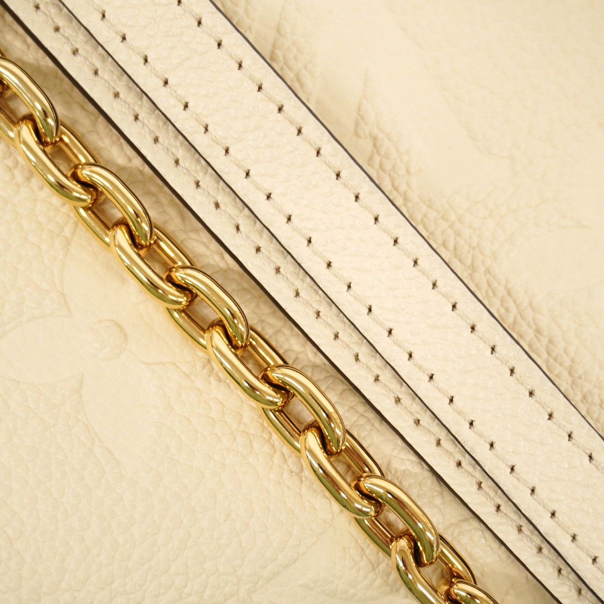Louis Vuitton Handbag Monogram Empreinte Chain Cream 2-Way — view 7
