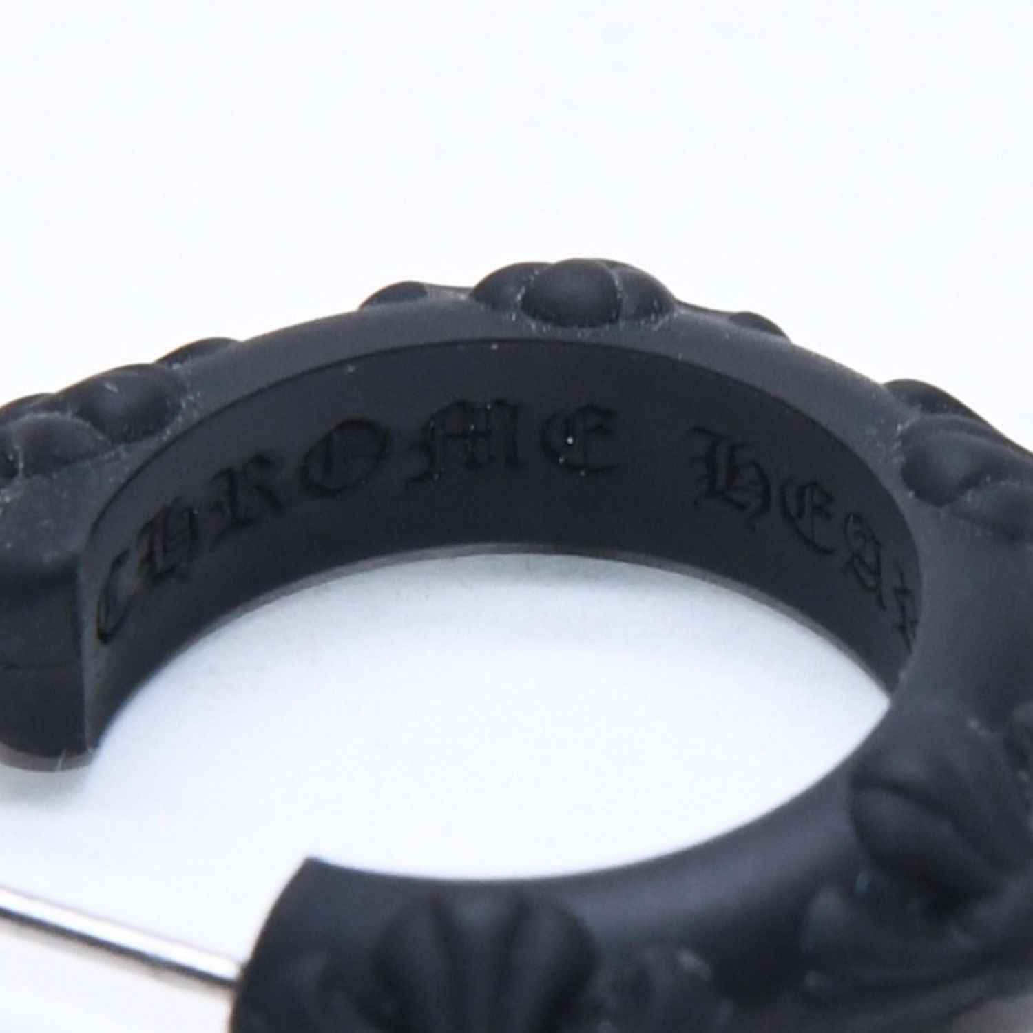 Chrome Hearts Rubber Hoop Cross Small Band Silicon Earrings Black — view 7