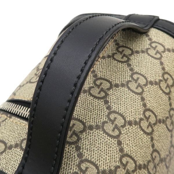 Gucci GG Supreme Clutch — view 5