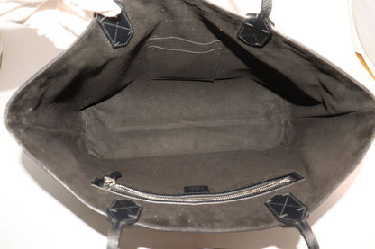Gucci GG Carre Ido Bee Supreme Canvas Tote — view 7