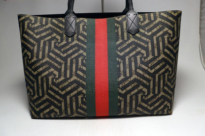 Gucci GG Carre Ido Bee Supreme Canvas Tote — view 2