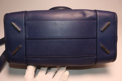 Loewe Amazona 28 Leather Handbag — view 3