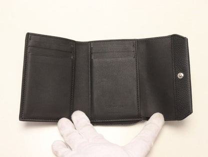 Louis Vuitton LV Aerogram Portefeuille Pilot Leather Trifold Wallet — view 4