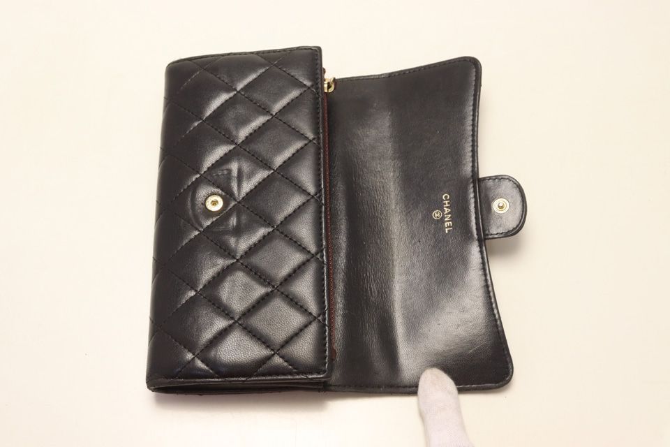 Chanel 22 Lambskin Quilted Flap Wallet — view 5
