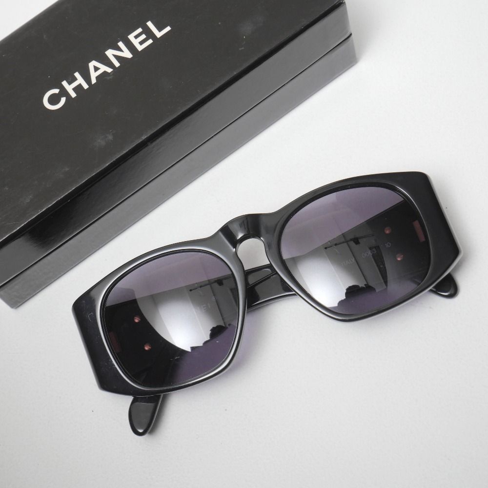 Chanel Vintage Sunglasses Quilted CC Logo Eyewear