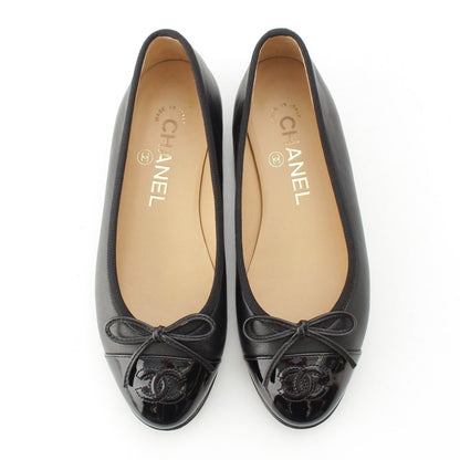 Chanel Leather CC Logo Flat Ballet Shoes Black — view 2
