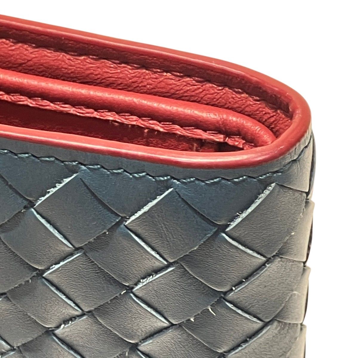 Bottega Veneta Intrecciato Bifold Wallet Leather — view 5