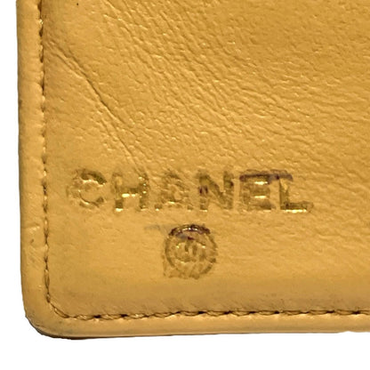 Chanel CC Logo Bifold Wallet Caviar Leather — view 4