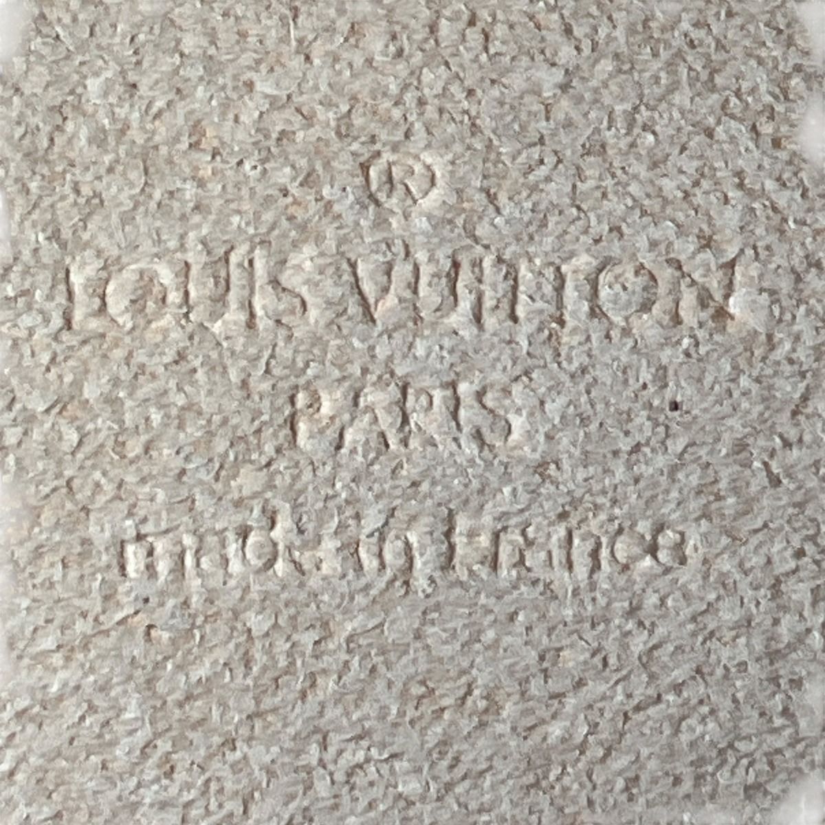 Louis Vuitton Pochette Cancun Monogram Canvas Handbag — view 4