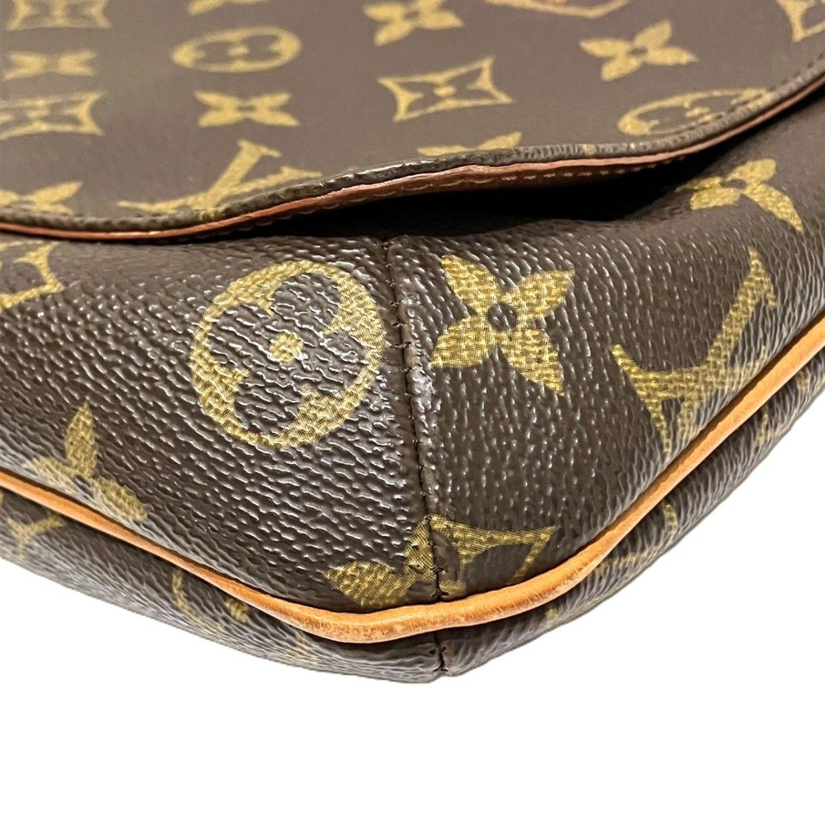 Louis Vuitton Musette Salsa Monogram Shoulder Bag Canvas — view 7