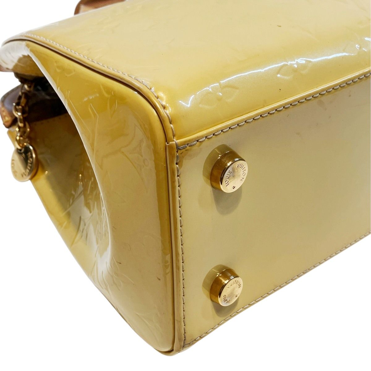 Louis Vuitton Blair MM Dunes Vernis Handbag Enamel — view 6