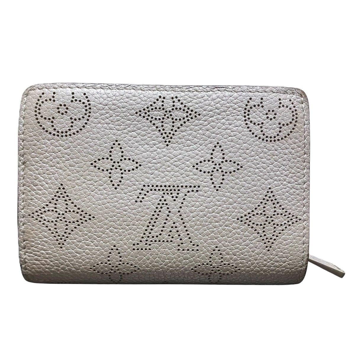 Louis Vuitton Portefeuille Clair Monogram Mahina Bi Foldwallet Leather Wallet — view 2