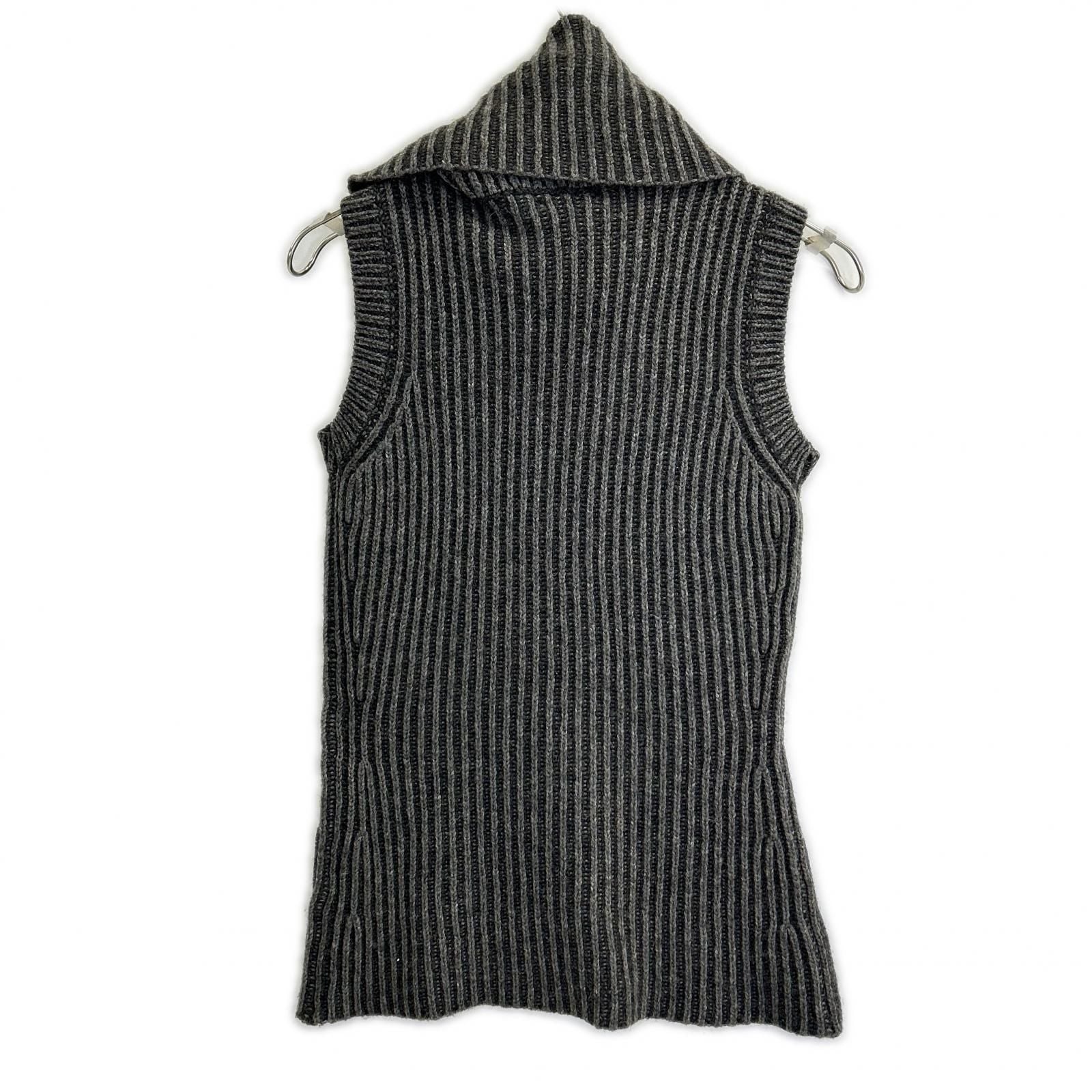 Gucci Gray Sleeveless Knit Sweater — view 2