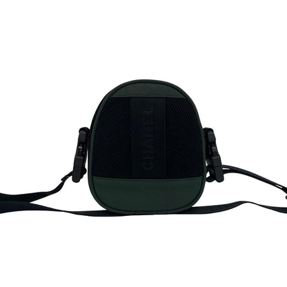 Chanel CC Logo Canvas Mesh Shoulder Bag Pochette Black Green — view 3